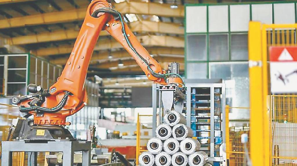 關稅海嘯第一排！這家工具機大廠「周休三日」 專家直呼：休假潮開始
