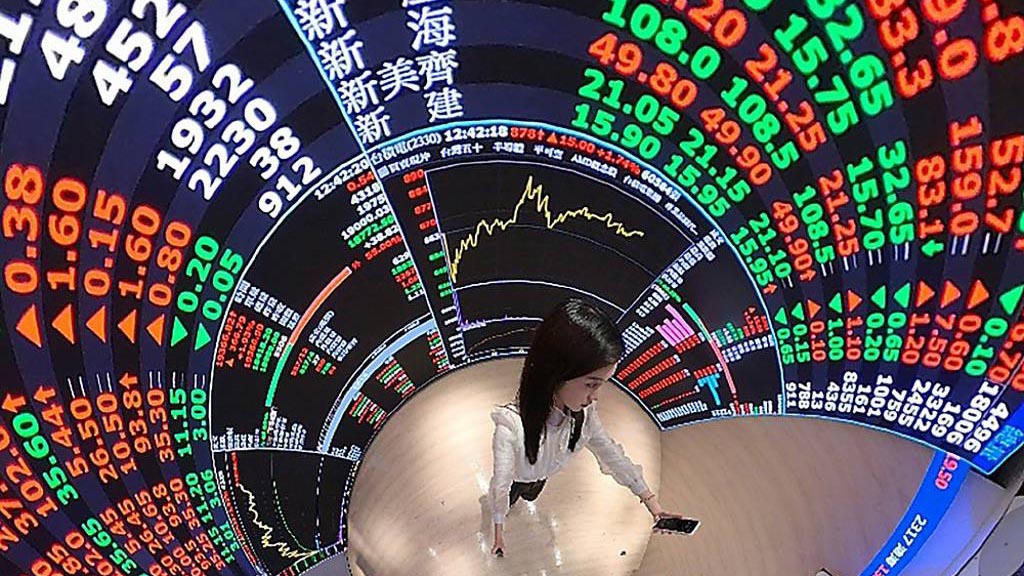台股暴跌逾300點 台積法說行情失靈？專家喊免驚：有機挑戰28K