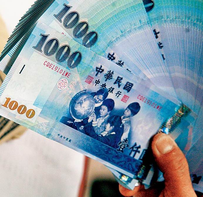 AI續強！國泰台大估下半年GDP成長率破8％ 全年大幅上修至7.4％ 