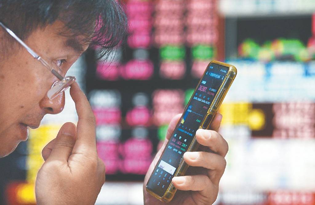 外資連四賣 高檔整理還沒完？分析師曝台股下一步