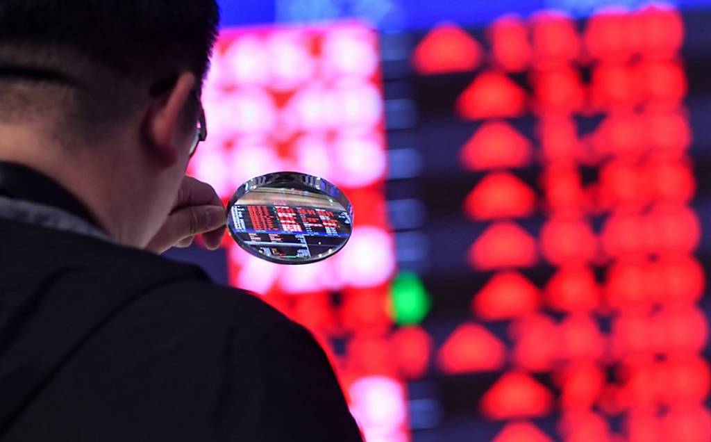 台股登上35K後續？專家：漲多勿追高 2題材可短多操作