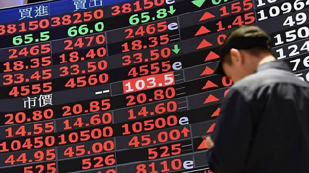 台股33K得而復失 法人：波動加劇 首選這兩類股