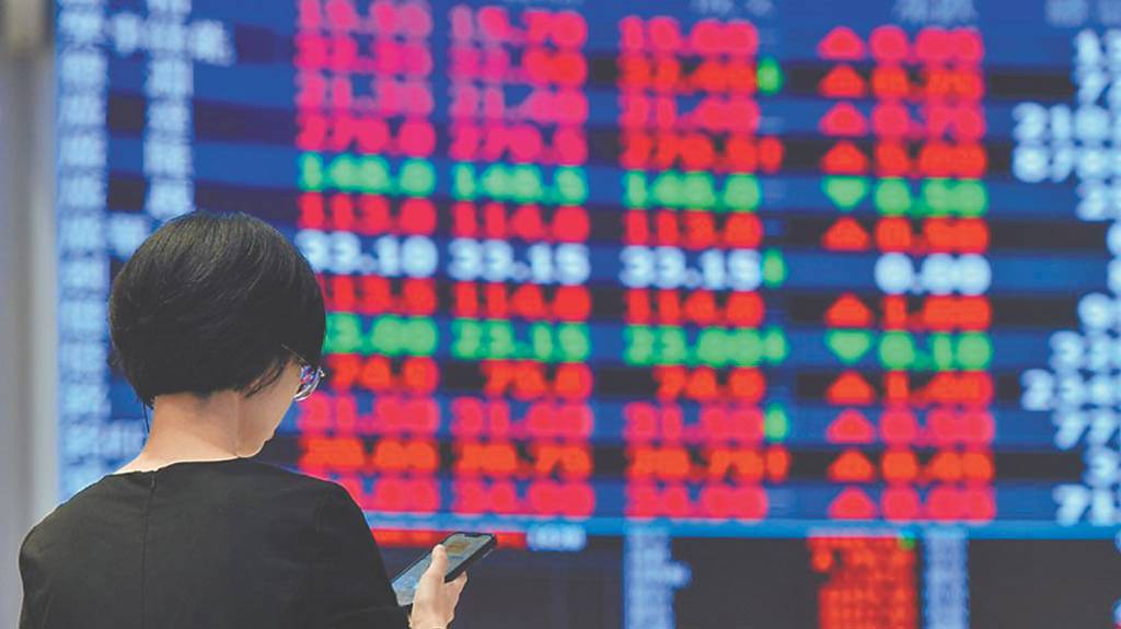 資金派對嗨翻 台股43K不是終點？專家：AI行情進入第二階段
