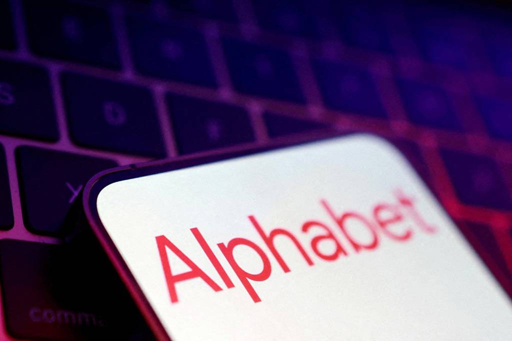 Alphabet Q2淨利狂飆298％ 自由現金流「轉負」 盤後大跌近5％